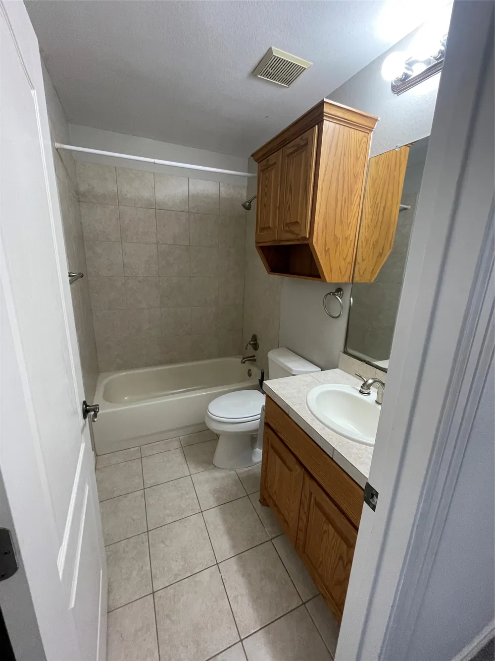1213 Delsie Drive #B Austin, TX 78734
