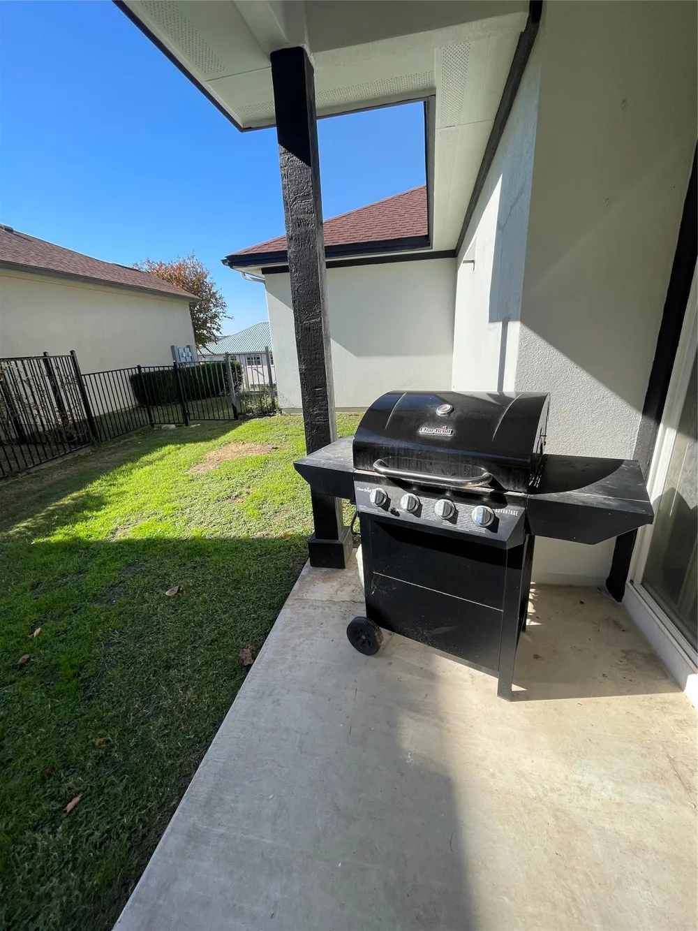 1213 Delsie Drive #B Austin, TX 78734