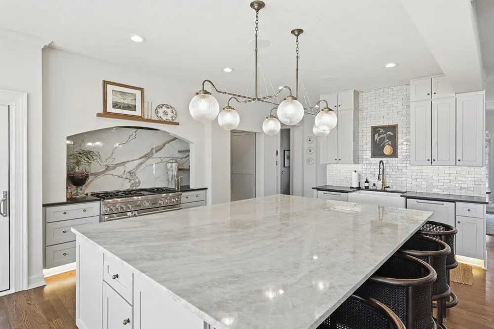 1000 Old Crystal Bay Road S Orono, MN 55391