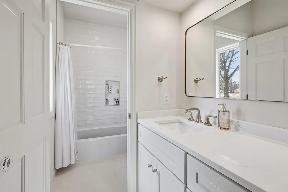 1000 Old Crystal Bay Road S Orono, MN 55391