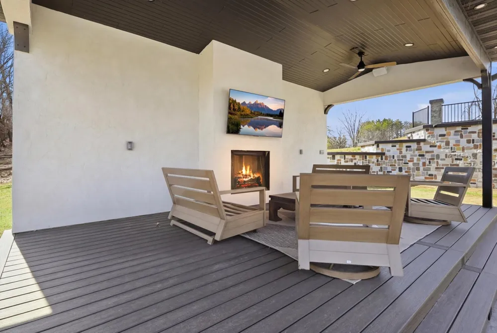 1000 Old Crystal Bay Road S Orono, MN 55391