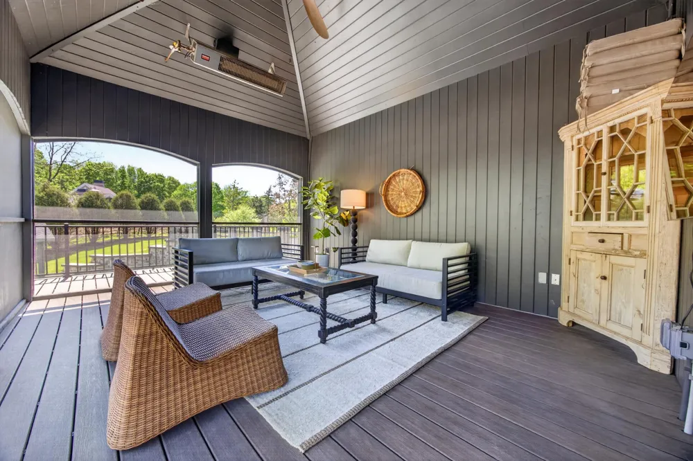 1000 Old Crystal Bay Road S Orono, MN 55391