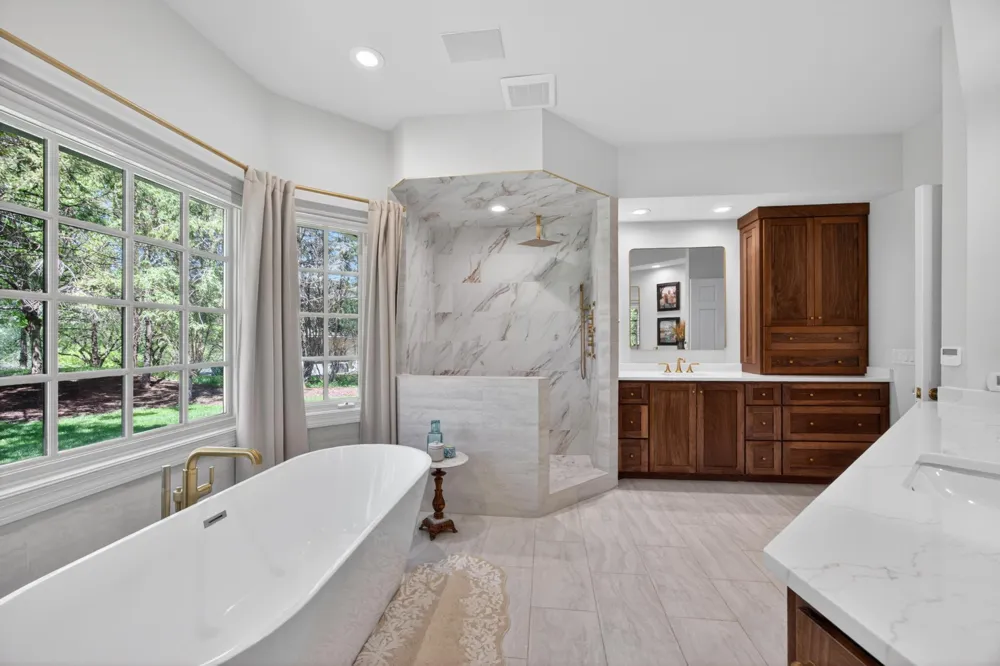1000 Old Crystal Bay Road S Orono, MN 55391