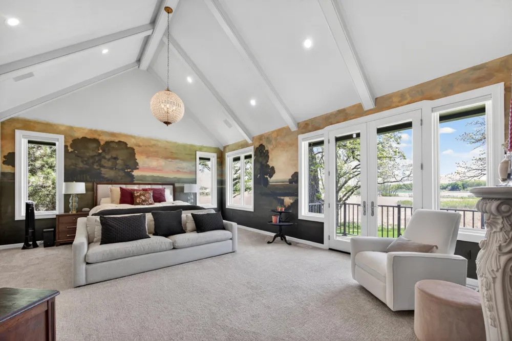 1000 Old Crystal Bay Road S Orono, MN 55391