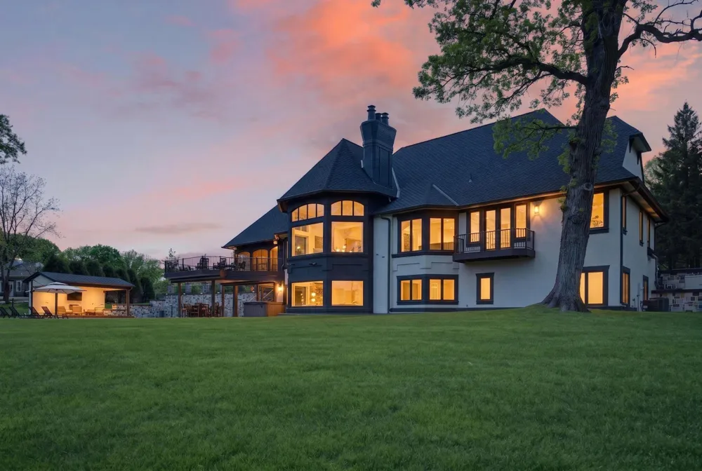 1000 Old Crystal Bay Road S Orono, MN 55391