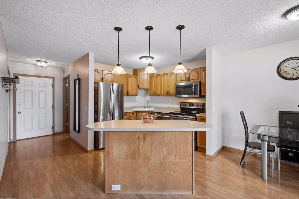 6613 162nd Court #323 Rosemount, MN 55068