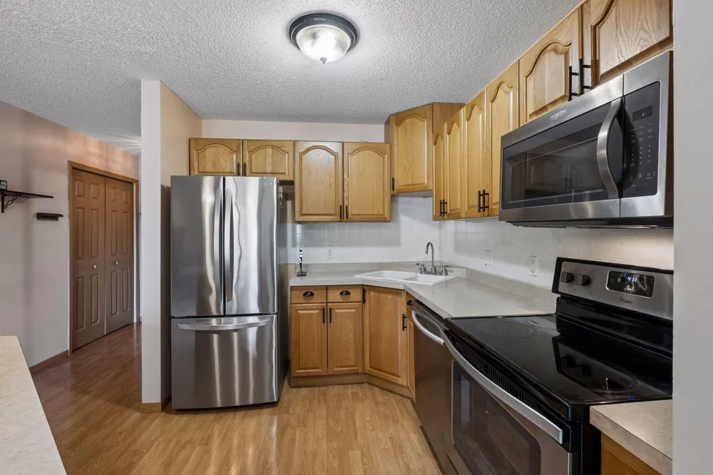 6613 162nd Court #323 Rosemount, MN 55068