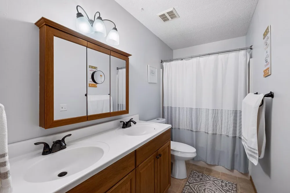 6613 162nd Court #323 Rosemount, MN 55068