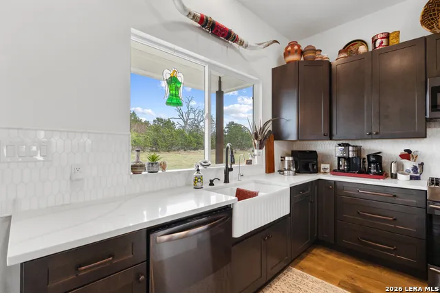175 Pine Tree Medina, TX 78055