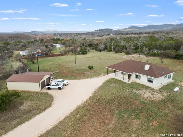 175 Pine Tree Medina, TX 78055