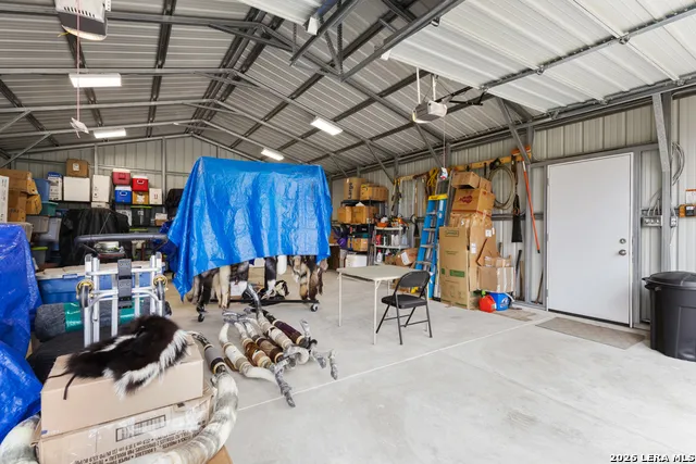 175 Pine Tree Medina, TX 78055
