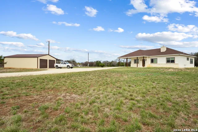175 Pine Tree Medina, TX 78055