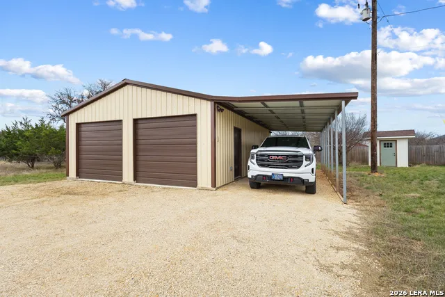 175 Pine Tree Medina, TX 78055