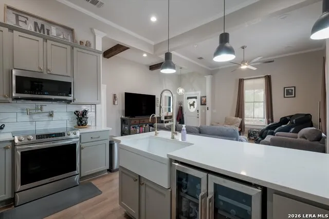 930 Hays San Antonio, TX 78202