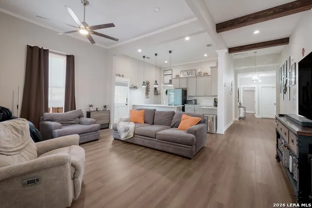 930 Hays San Antonio, TX 78202