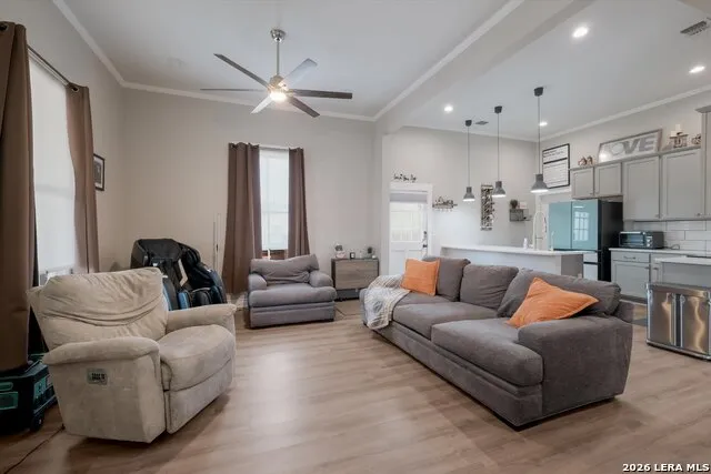 930 Hays San Antonio, TX 78202