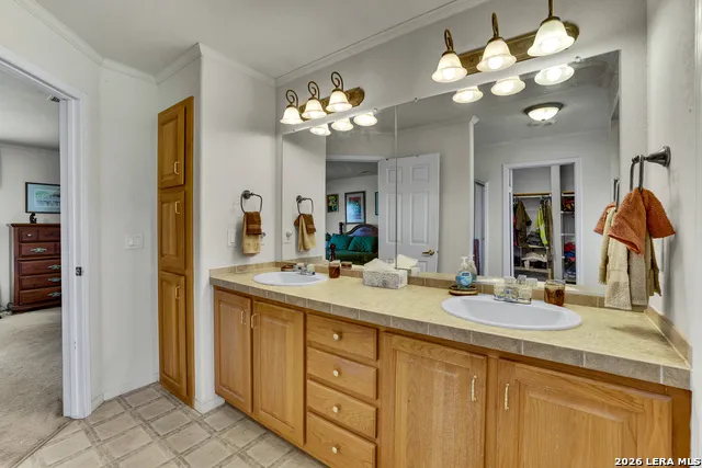 13830 STATE HIGHWAY 16 S Pipe Creek, TX 78063