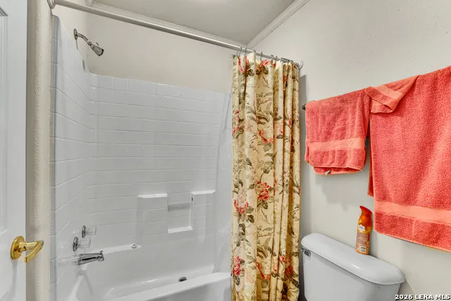 13830 STATE HIGHWAY 16 S Pipe Creek, TX 78063