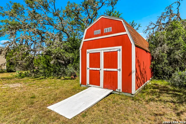13830 STATE HIGHWAY 16 S Pipe Creek, TX 78063