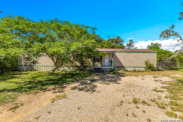 13830 STATE HIGHWAY 16 S Pipe Creek, TX 78063