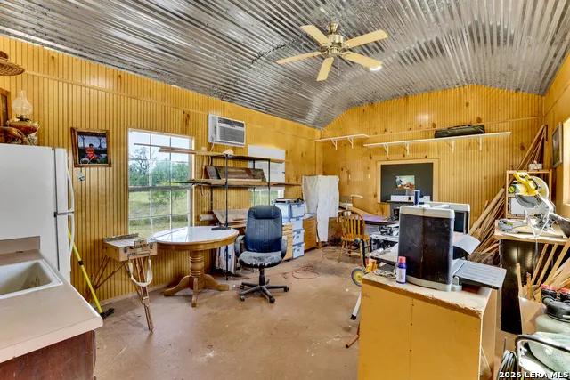 13830 STATE HIGHWAY 16 S Pipe Creek, TX 78063