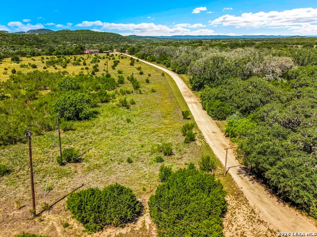 13830 STATE HIGHWAY 16 S Pipe Creek, TX 78063