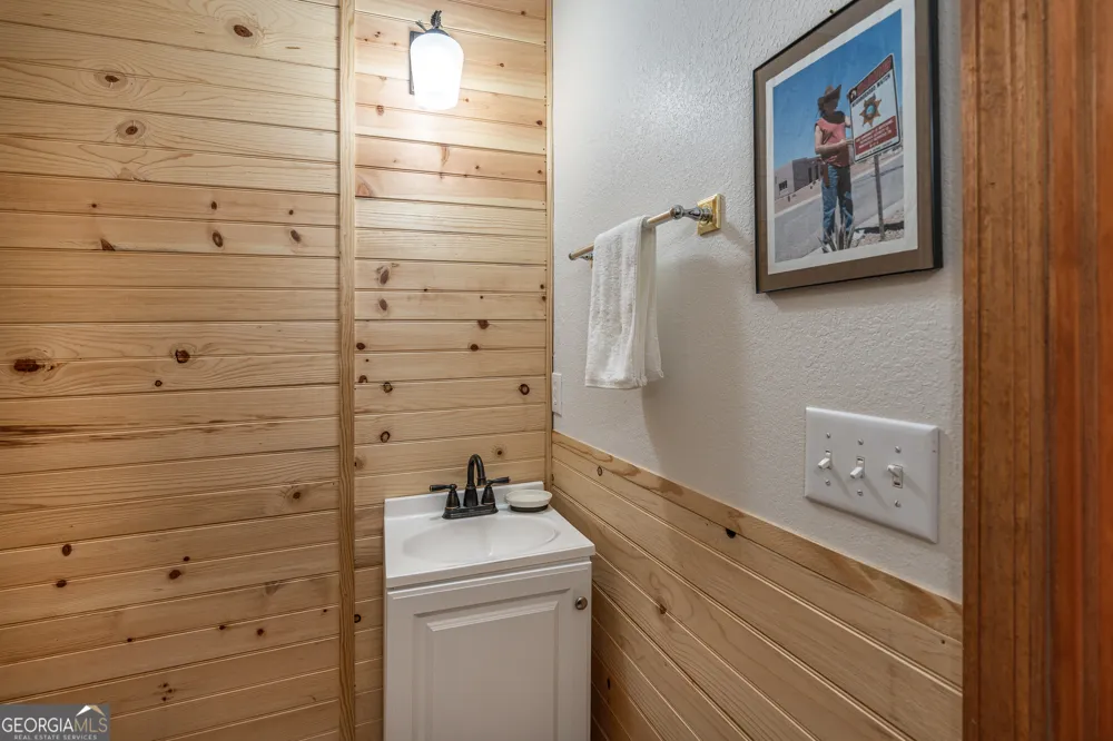 659 Lonesome Pine RD Murphy, NC 28906