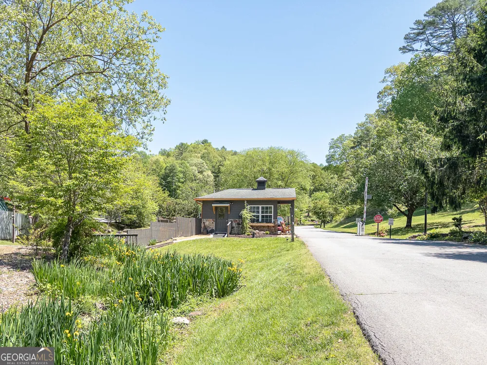 659 Lonesome Pine RD Murphy, NC 28906