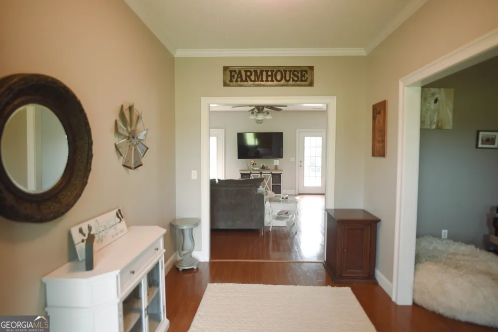 247 Darrell Thompson RD Lyons, GA 30436