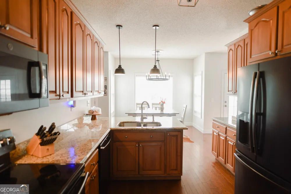 247 Darrell Thompson RD Lyons, GA 30436