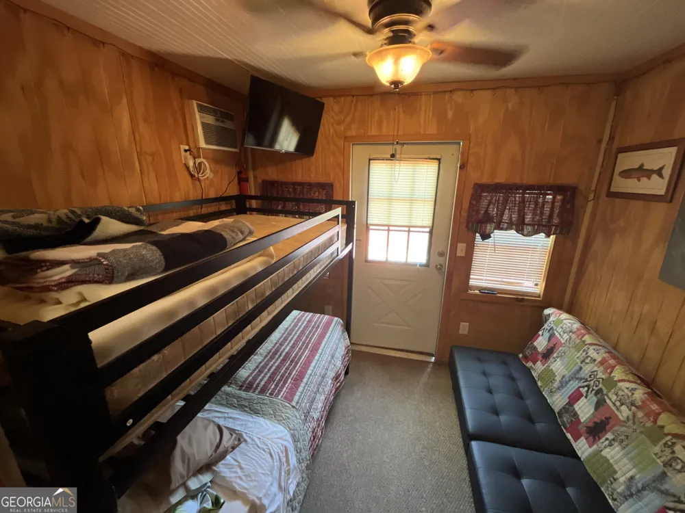 370 Vista CIR Blairsville, GA 30512