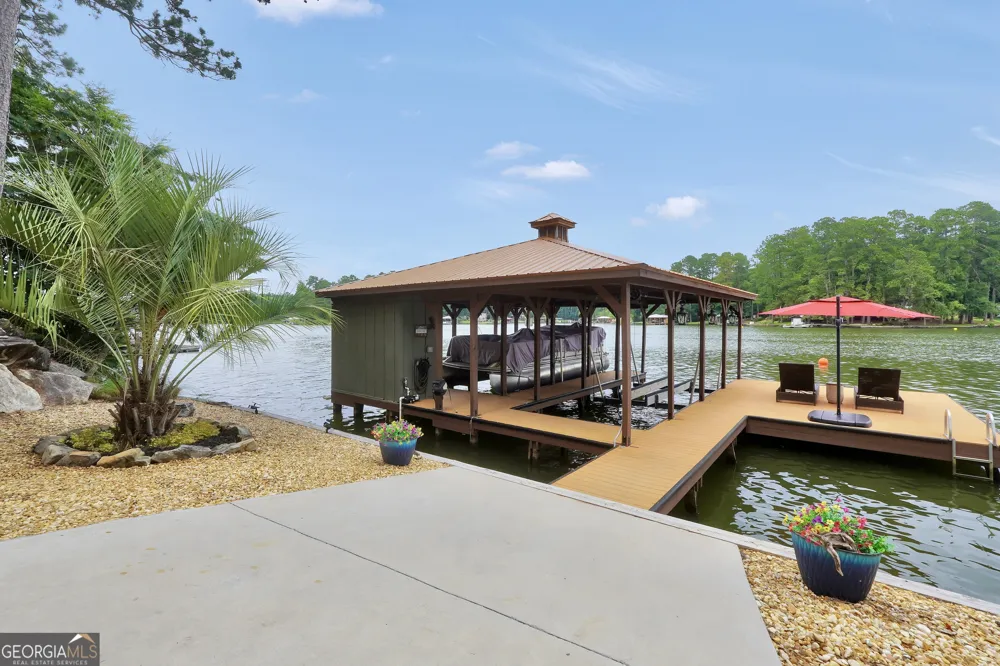 298 Roberts Point RD Jackson, GA 30233
