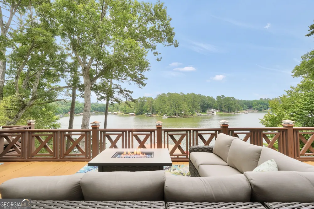 298 Roberts Point RD Jackson, GA 30233