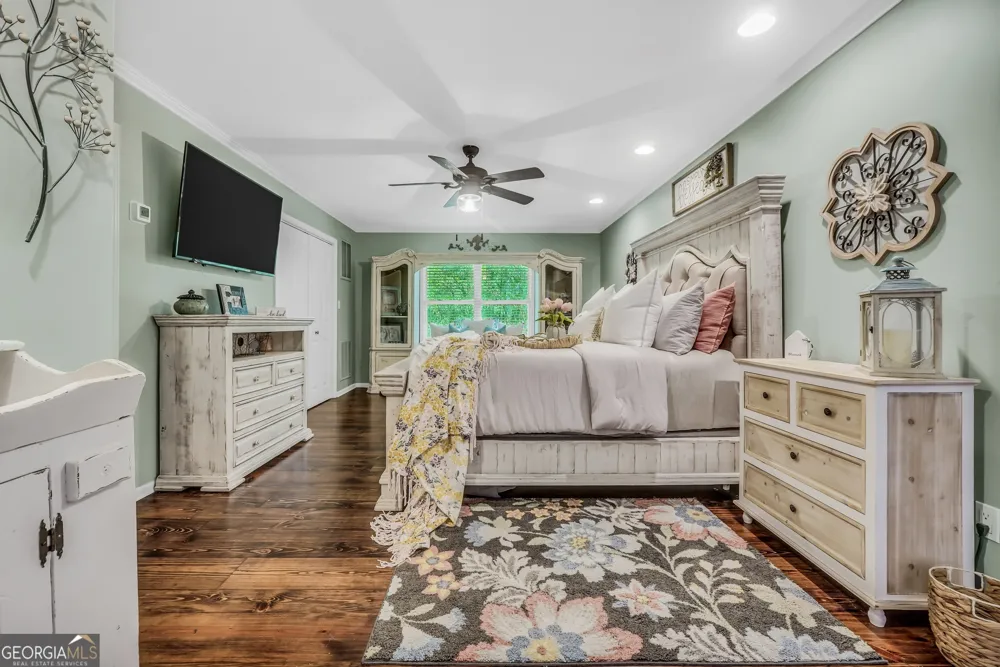 298 Roberts Point RD Jackson, GA 30233