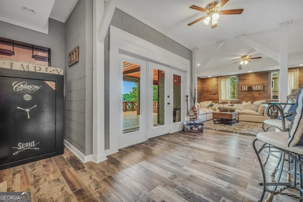 298 Roberts Point RD Jackson, GA 30233