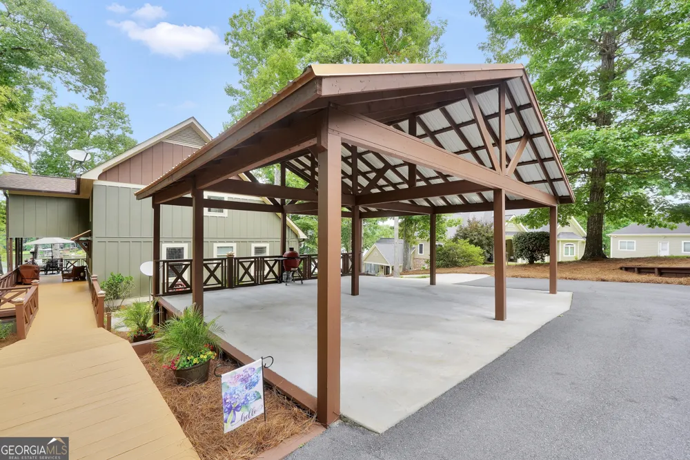 298 Roberts Point RD Jackson, GA 30233