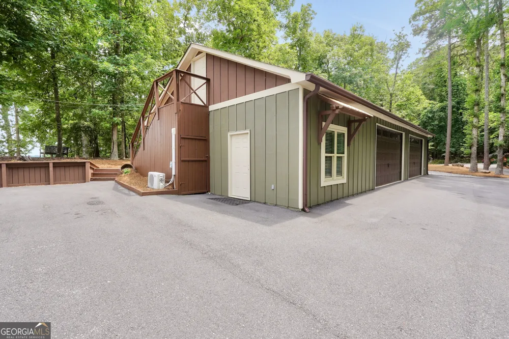 298 Roberts Point RD Jackson, GA 30233