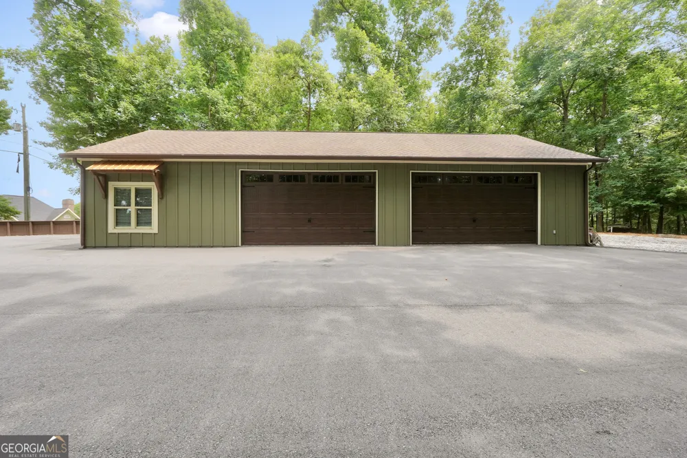 298 Roberts Point RD Jackson, GA 30233