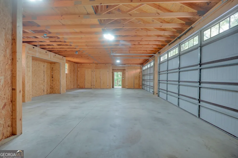 298 Roberts Point RD Jackson, GA 30233