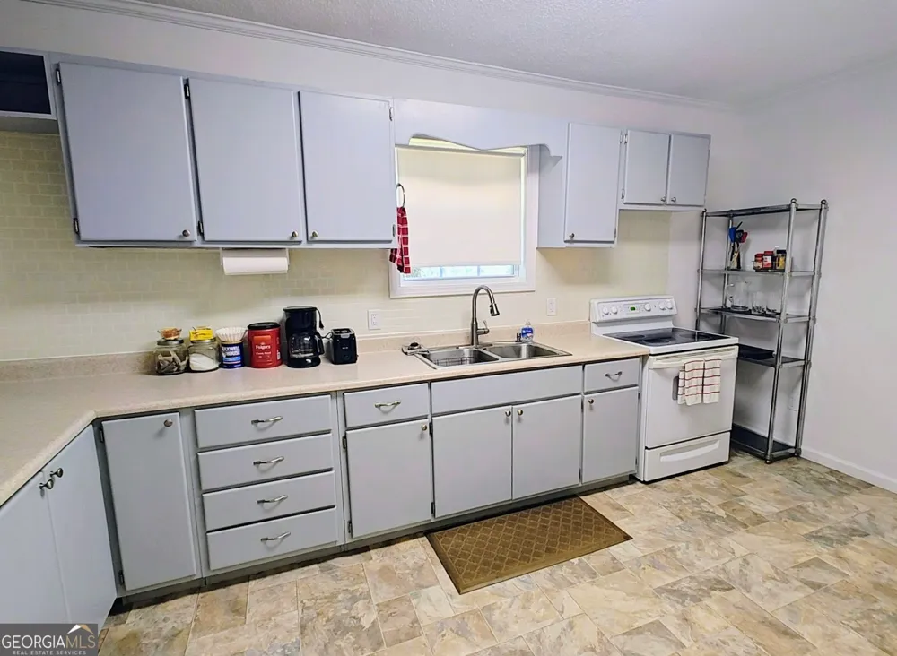 1608 Monck ST Brunswick, GA 31520
