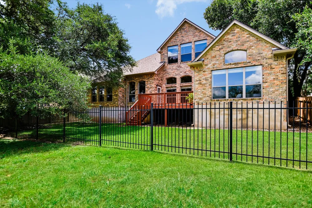 3526 Aquamarine Drive Round Rock, TX 78681
