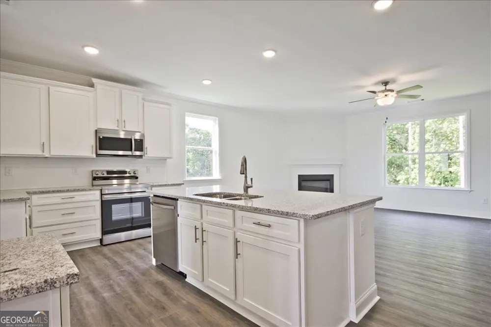 5956 Spring WAY Stonecrest, GA 30038