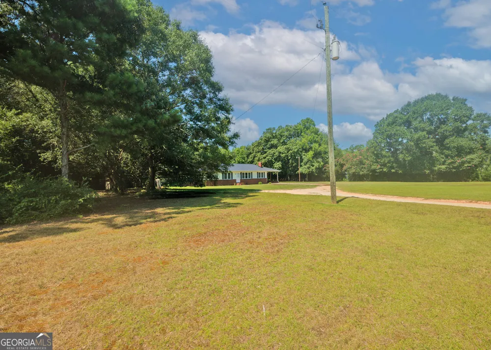 1803 Bowman HWY NW Dewy Rose, GA 30634