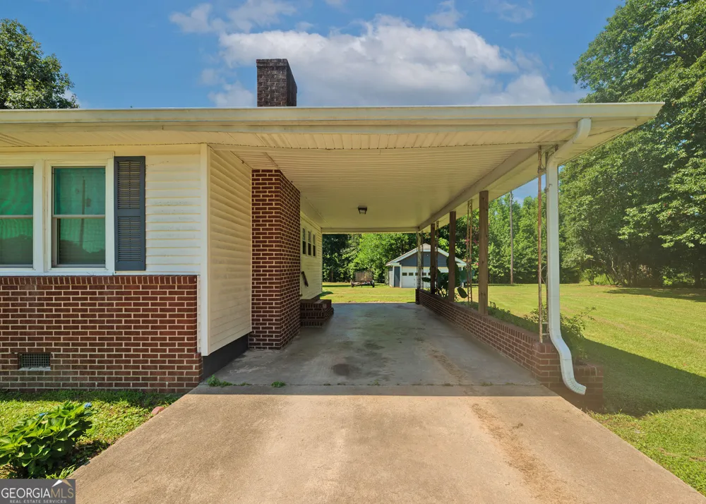 1803 Bowman HWY NW Dewy Rose, GA 30634
