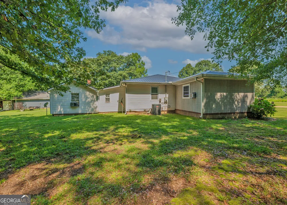 1803 Bowman HWY NW Dewy Rose, GA 30634