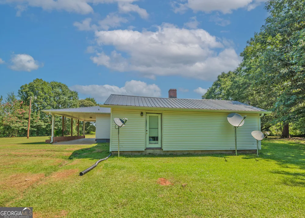 1803 Bowman HWY NW Dewy Rose, GA 30634