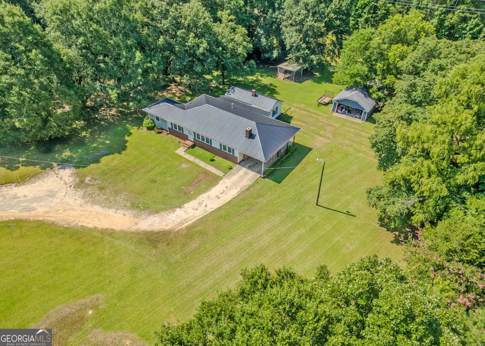 1803 Bowman HWY NW Dewy Rose, GA 30634