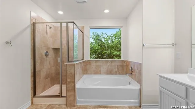 5245 Nature Path Marion, TX 78124