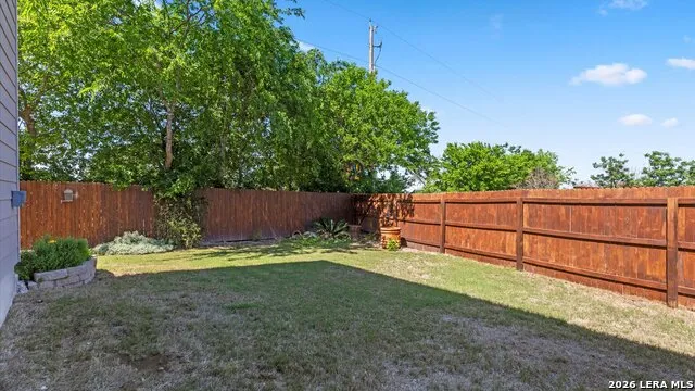 5245 Nature Path Marion, TX 78124