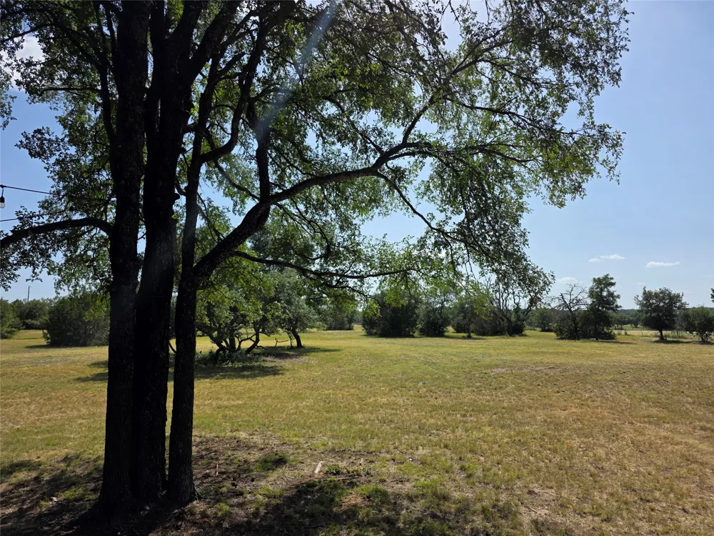 237 Oak Glen Lane Briggs, TX 78608